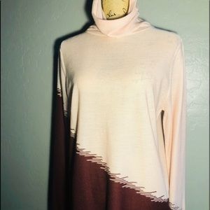 NWT Women’s Max Sports Long Sleeve (L)